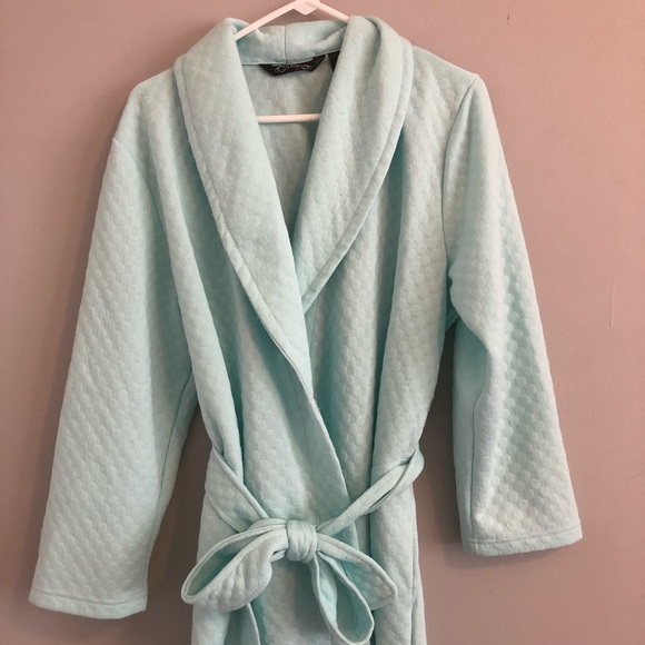 Light Blue Robe - Picture 1 of 3